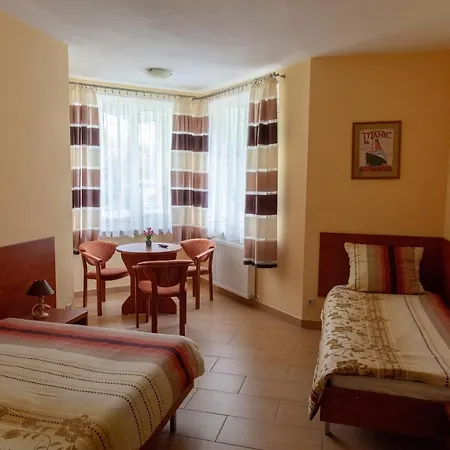 فندق مبيت وإفطار Holiday-darlowko دارووفكو