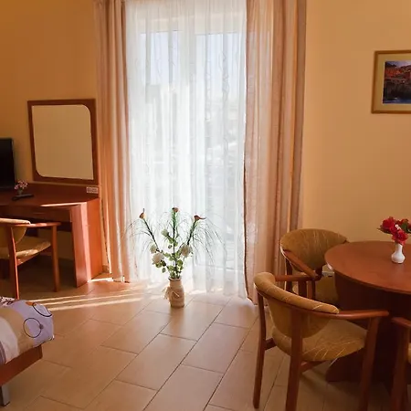 Nocleg ze śniadaniem Holiday-darłówko 3*