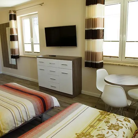 Holiday-darlowko فندق مبيت وإفطار دارووفكو