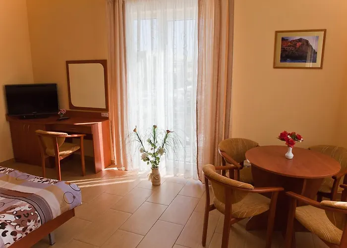 Alojamento de Acomodação e Pequeno-almoço Holiday-darłówko 3*